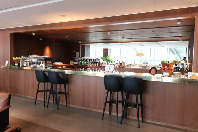 Cathay Pacific Business Class lounge at Bangkok airport - Bar