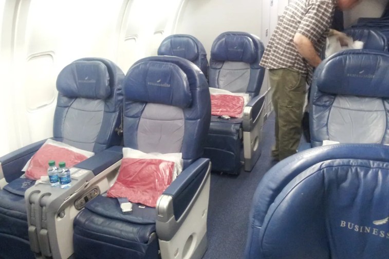 Delta Airlines Business Class - Cabin