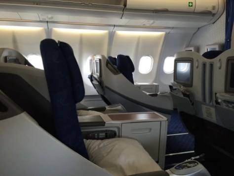 China Eastern Business Class - Middle seats from window seats