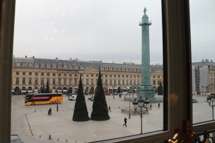 Prestige Apartment #134 view over Place Vendome