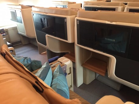 Singapore Airlines A380 Business Class - Middle seats