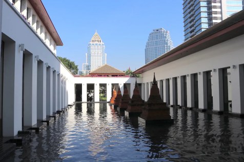 The Sukhothai - Courtyard