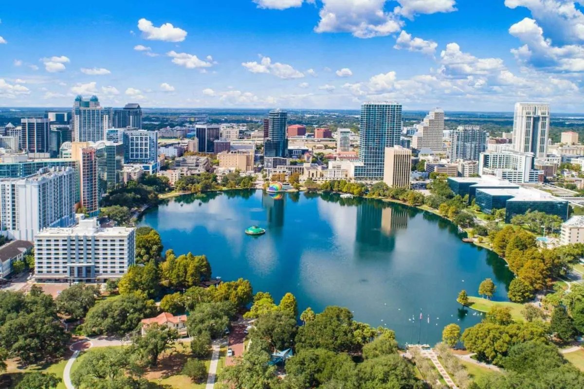 lake eola park orlando