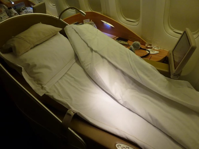 Air France La Premiere - Seat turned into bed