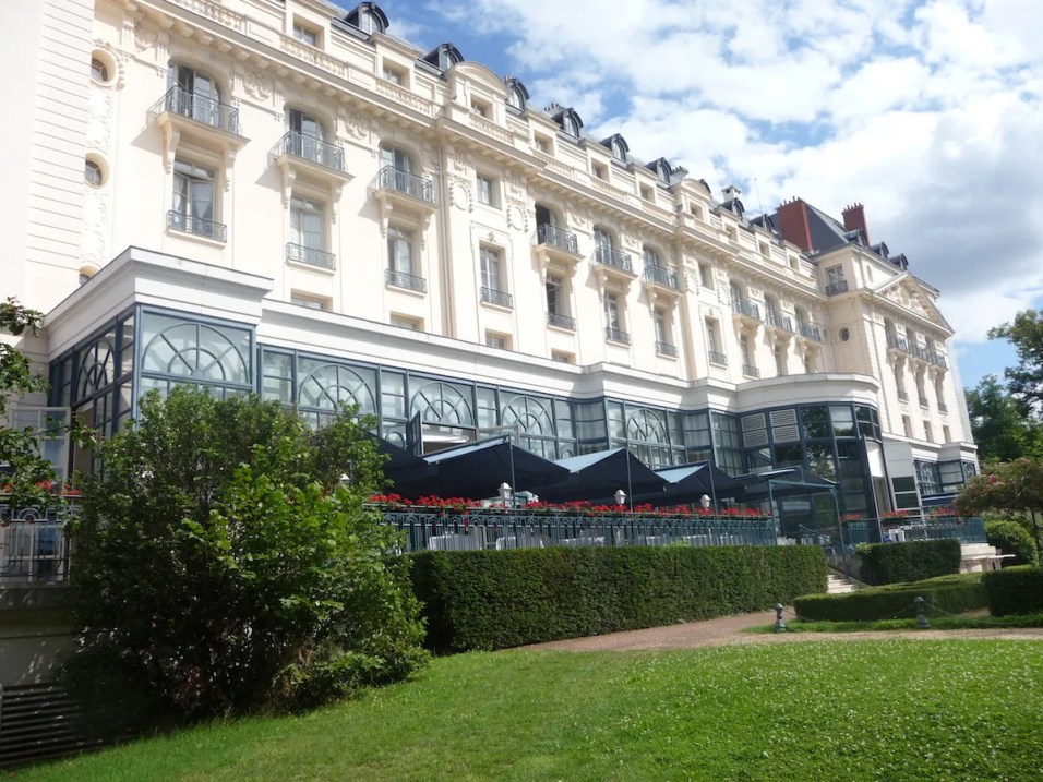 Trianon Palace Versailles - Facade