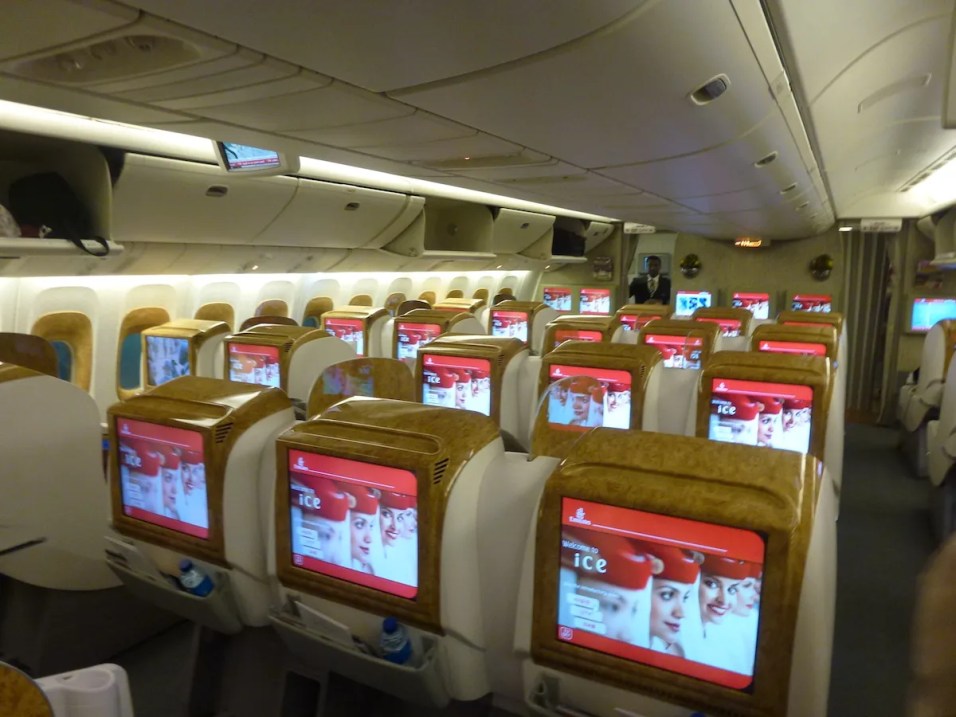 Emirates Business Class - Cabin