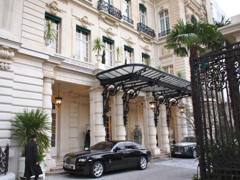 Shangri-La Paris - Entrance