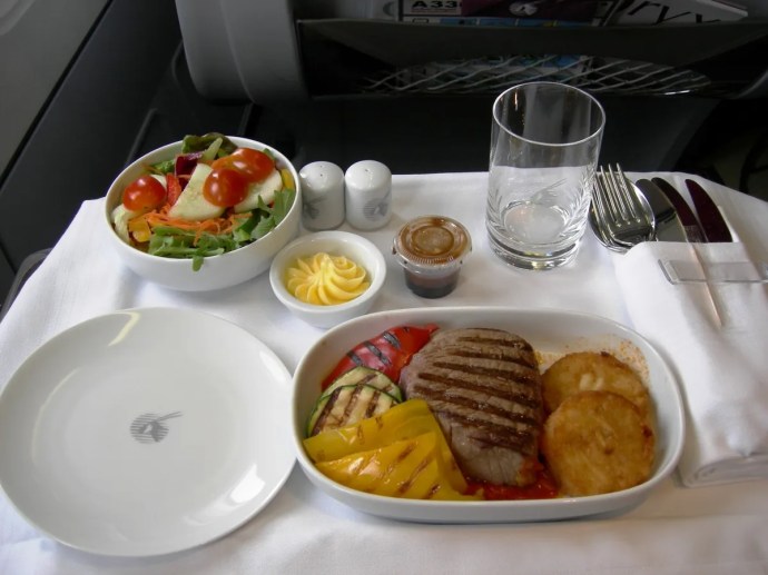 Qatar Airways Business Class - Lunch