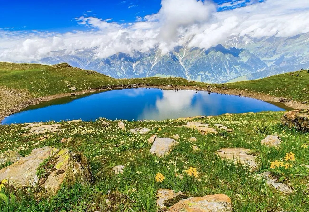 bhrigu lake