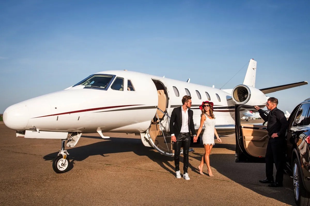 Chapman private jet charterChapman private jet charter