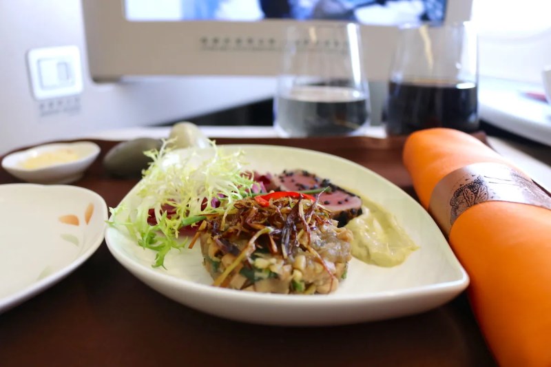 Tuna tartar and seared sesame tuna with avocado