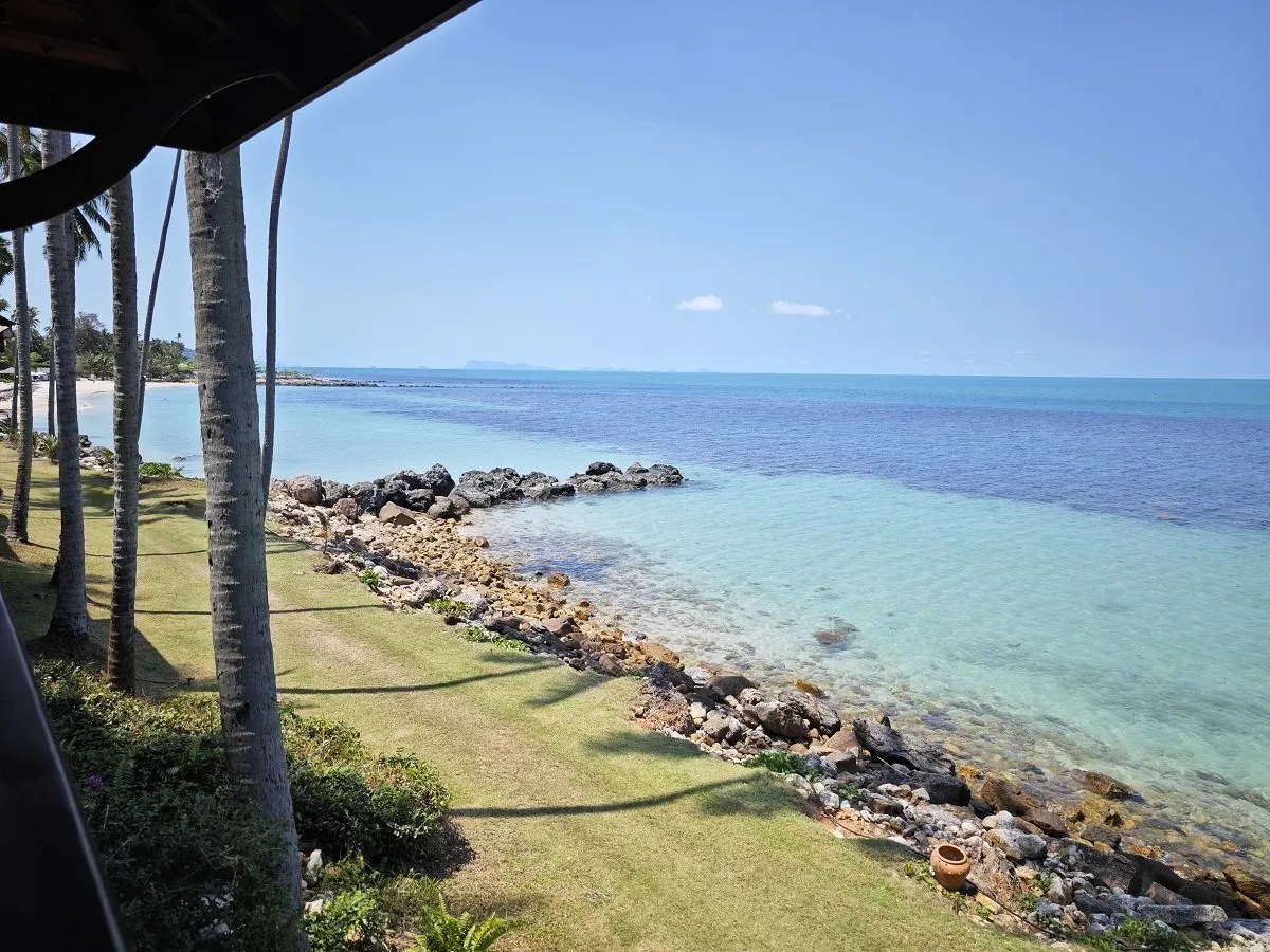 Napasai Belmond - View from the Ocean Front villa