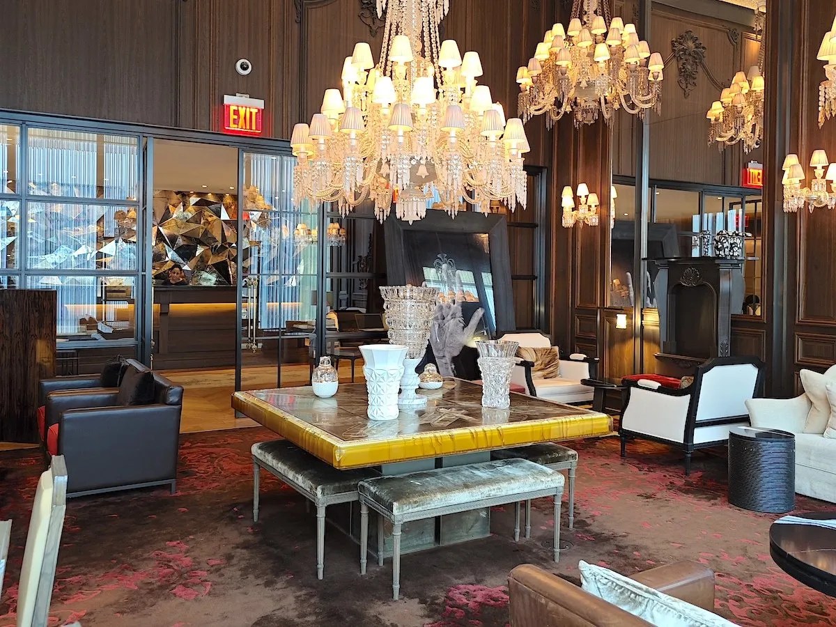 Baccarat Hotel New York - Petit Salon